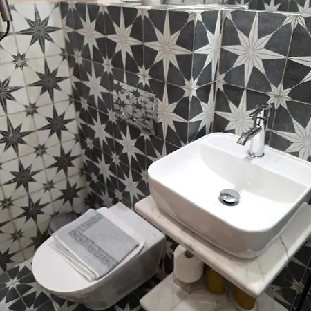Apartment Levanta *